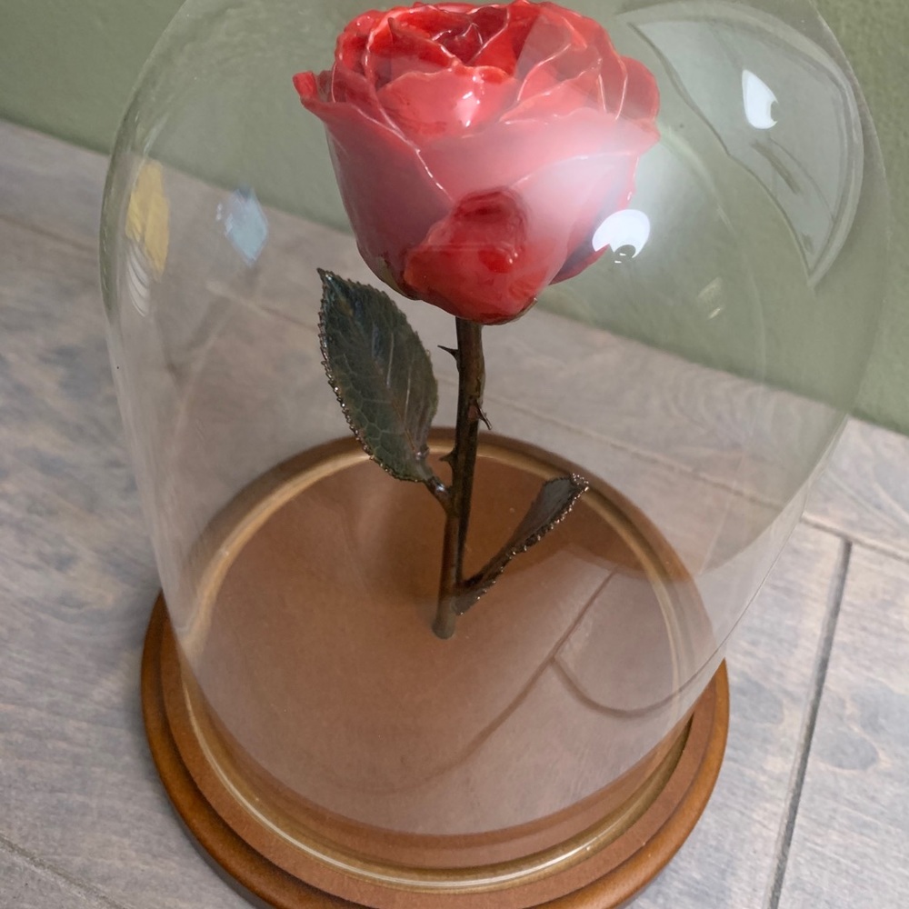 Official Enchanted Rose - Picture 2 of 4